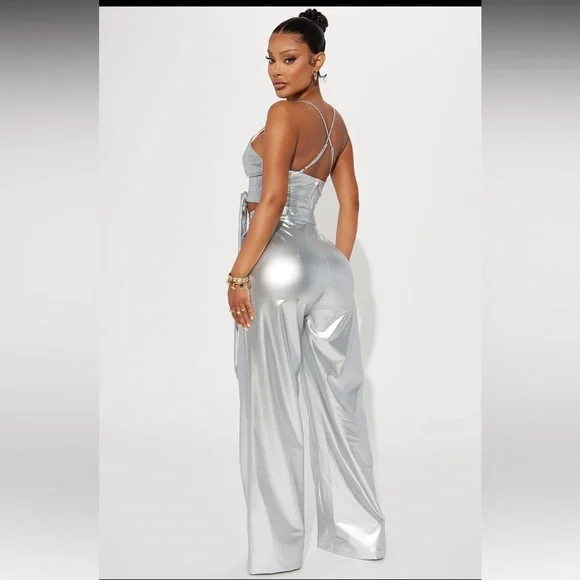 FASHIONNOVA Out In Space Pant Set - Picture 3 of 6